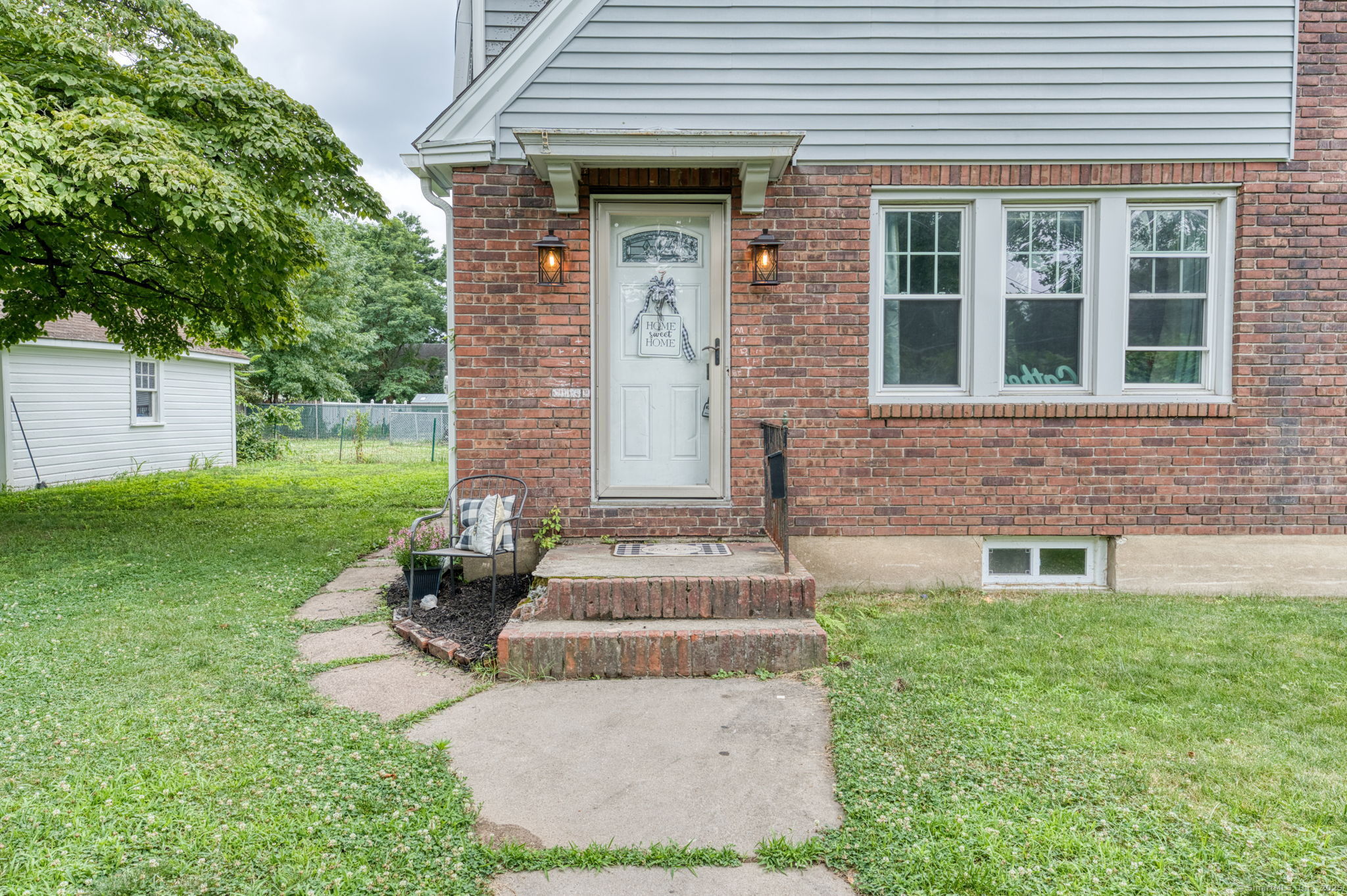 7 Ellsworth Street