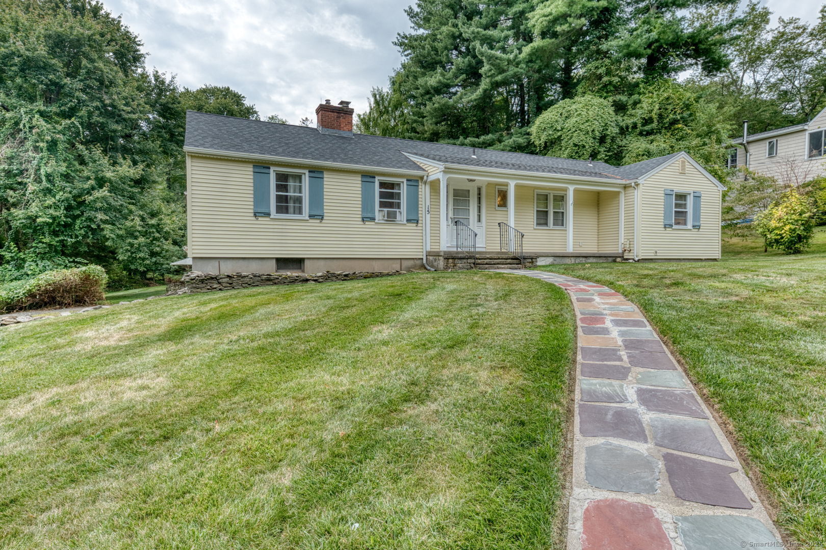 15 Grant Hill Road