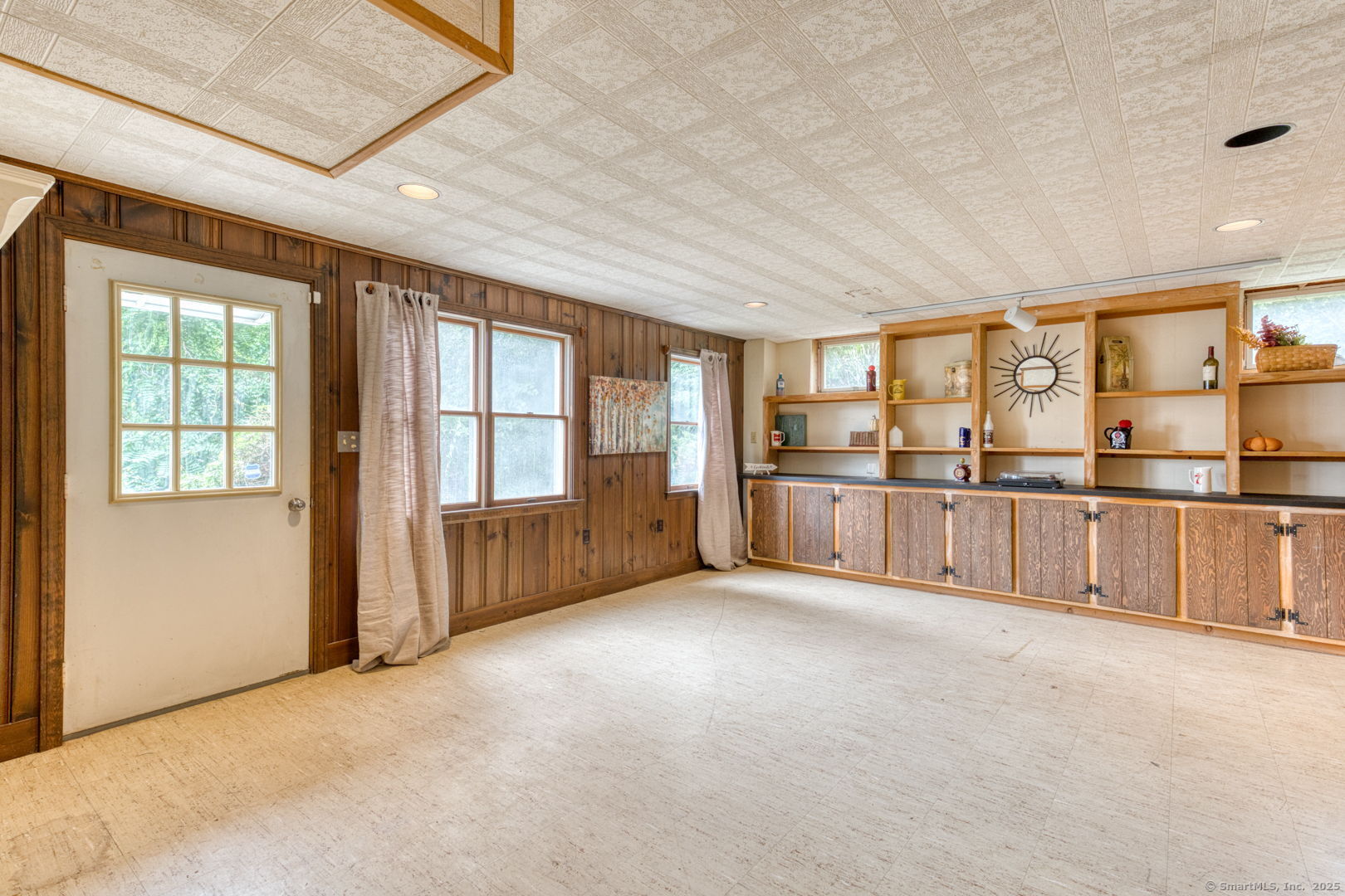 15 Grant Hill Road