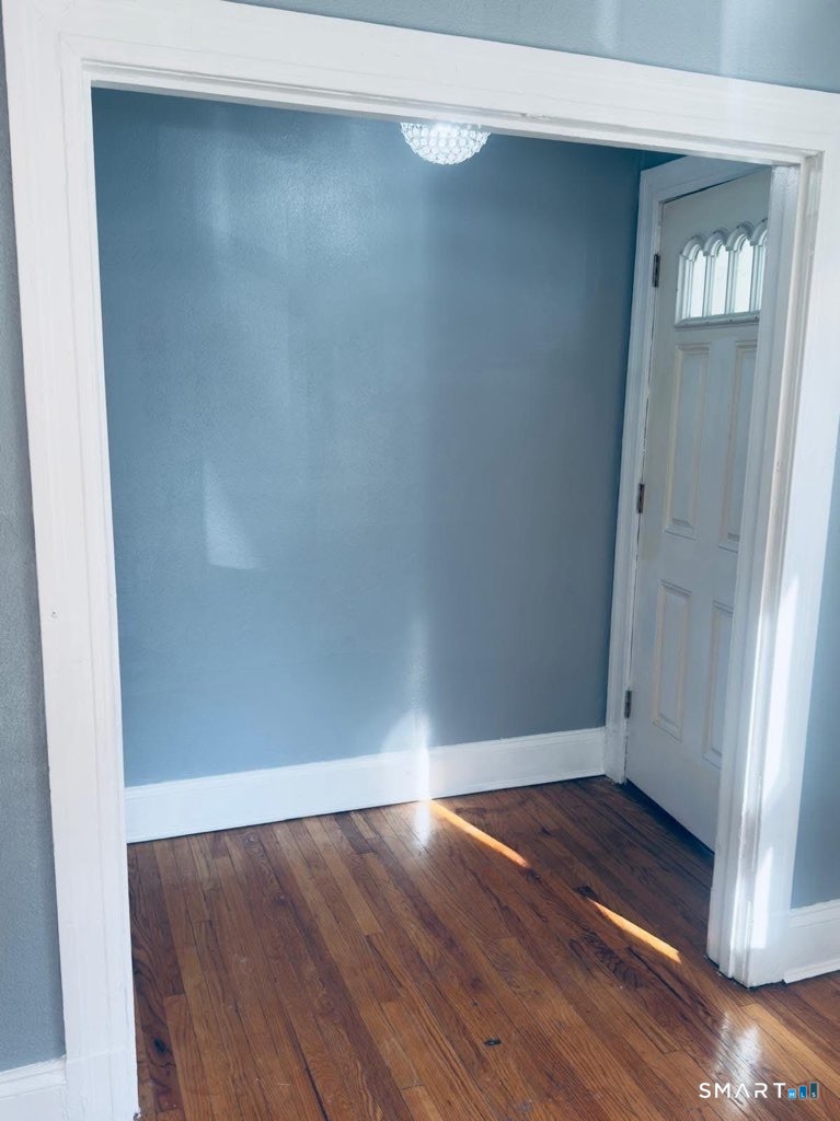 165 Newington Avenue