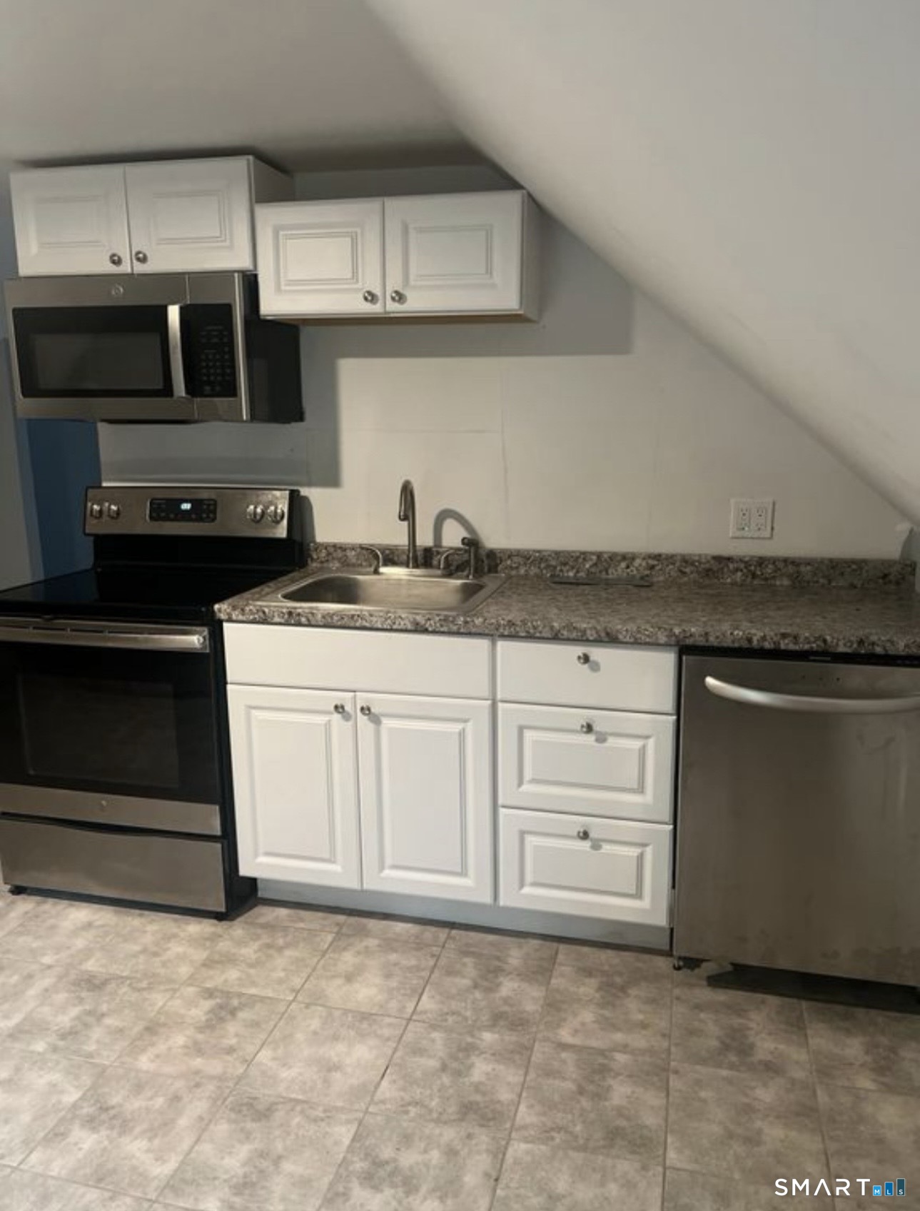 253 Riverside Avenue