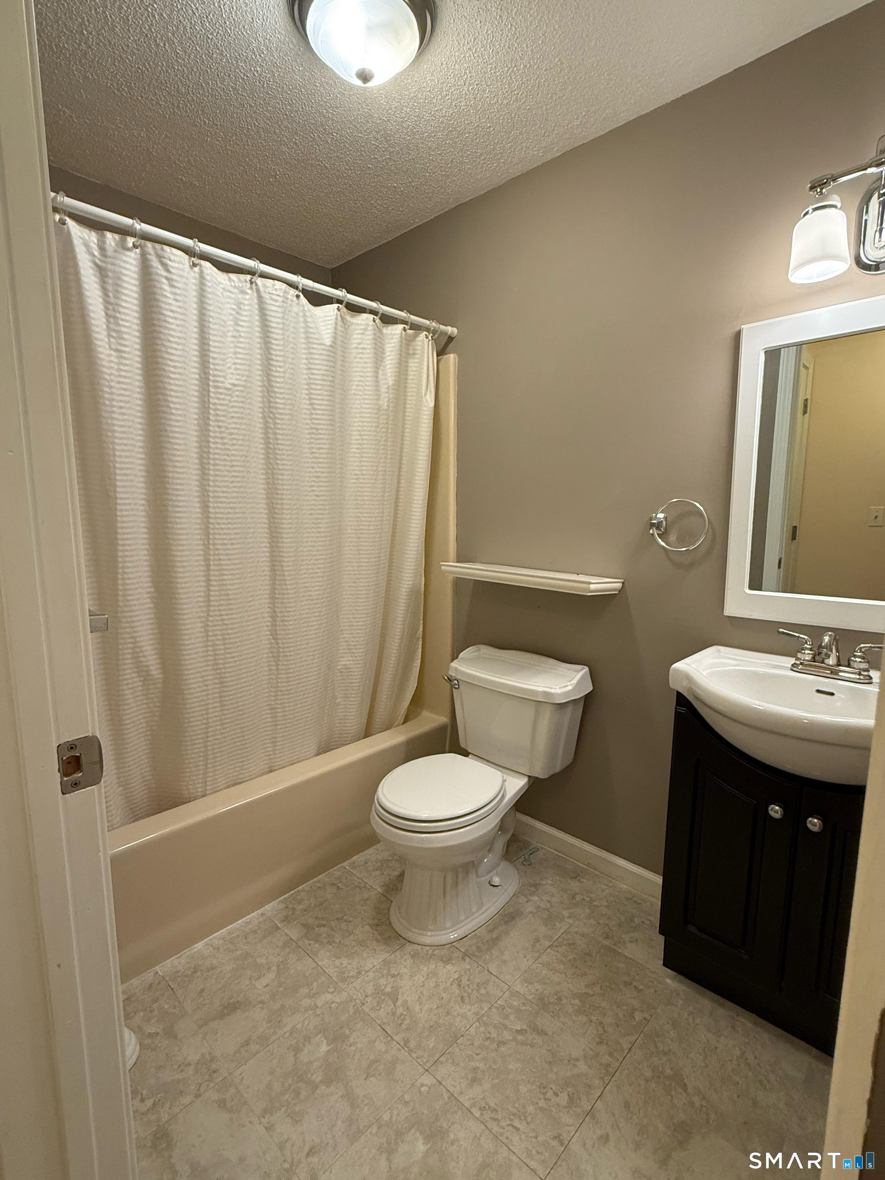 87 Furnace Avenue APT E8