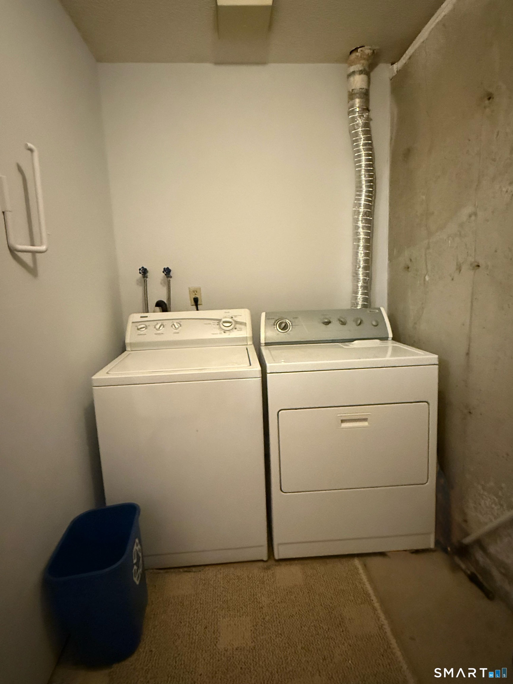 87 Furnace Avenue APT E8