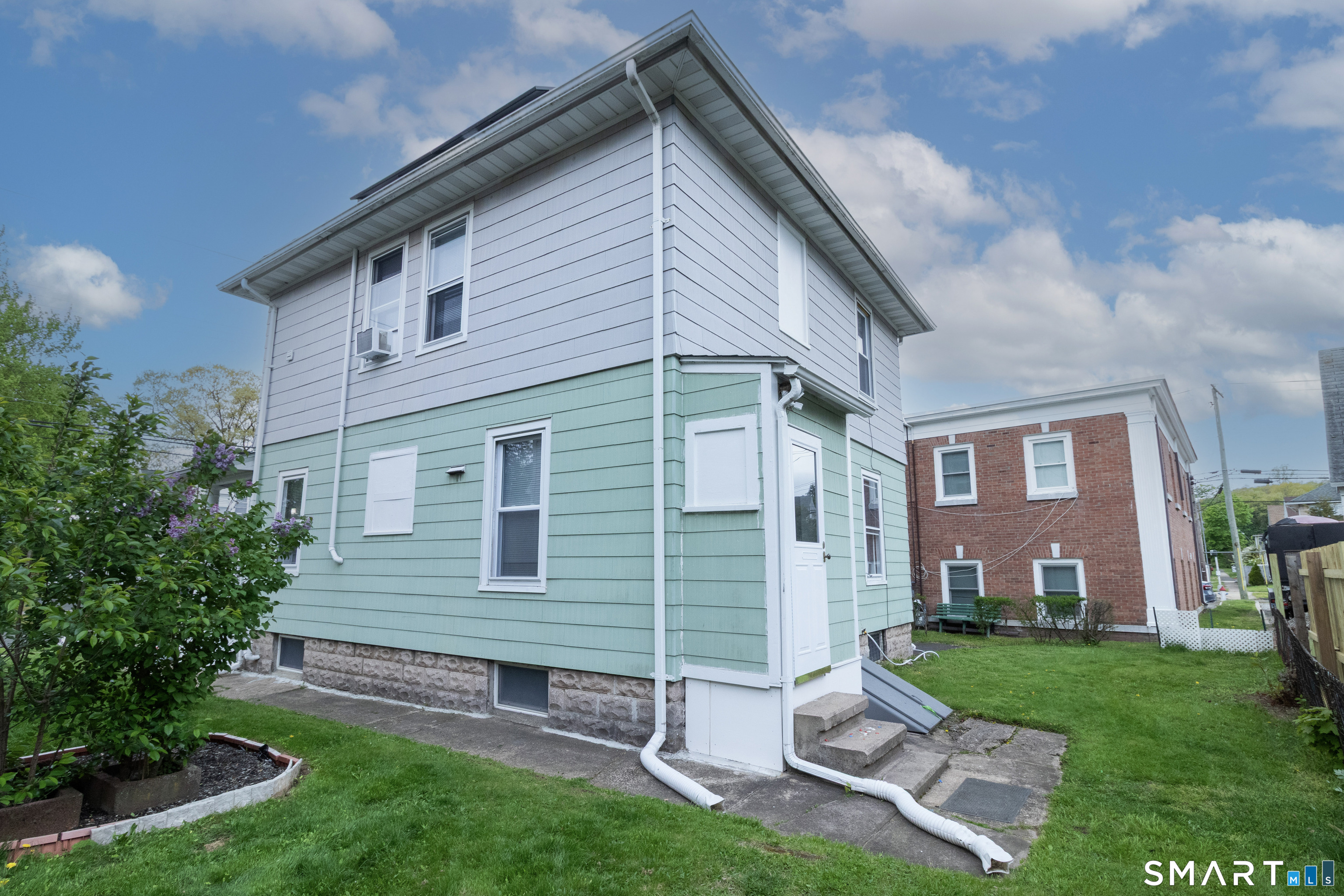 271 Brown Street