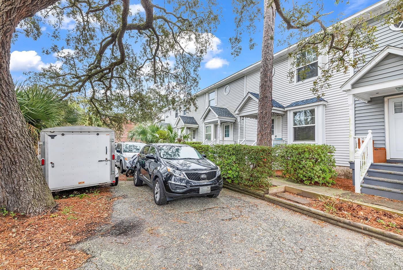 3200 N Oak St. Unit: C