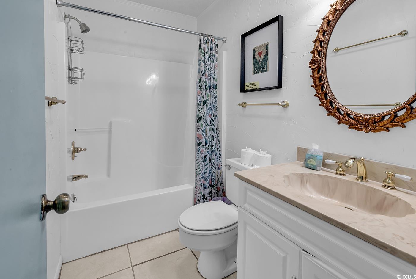 10200 Lake Shore Dr. Unit: 26