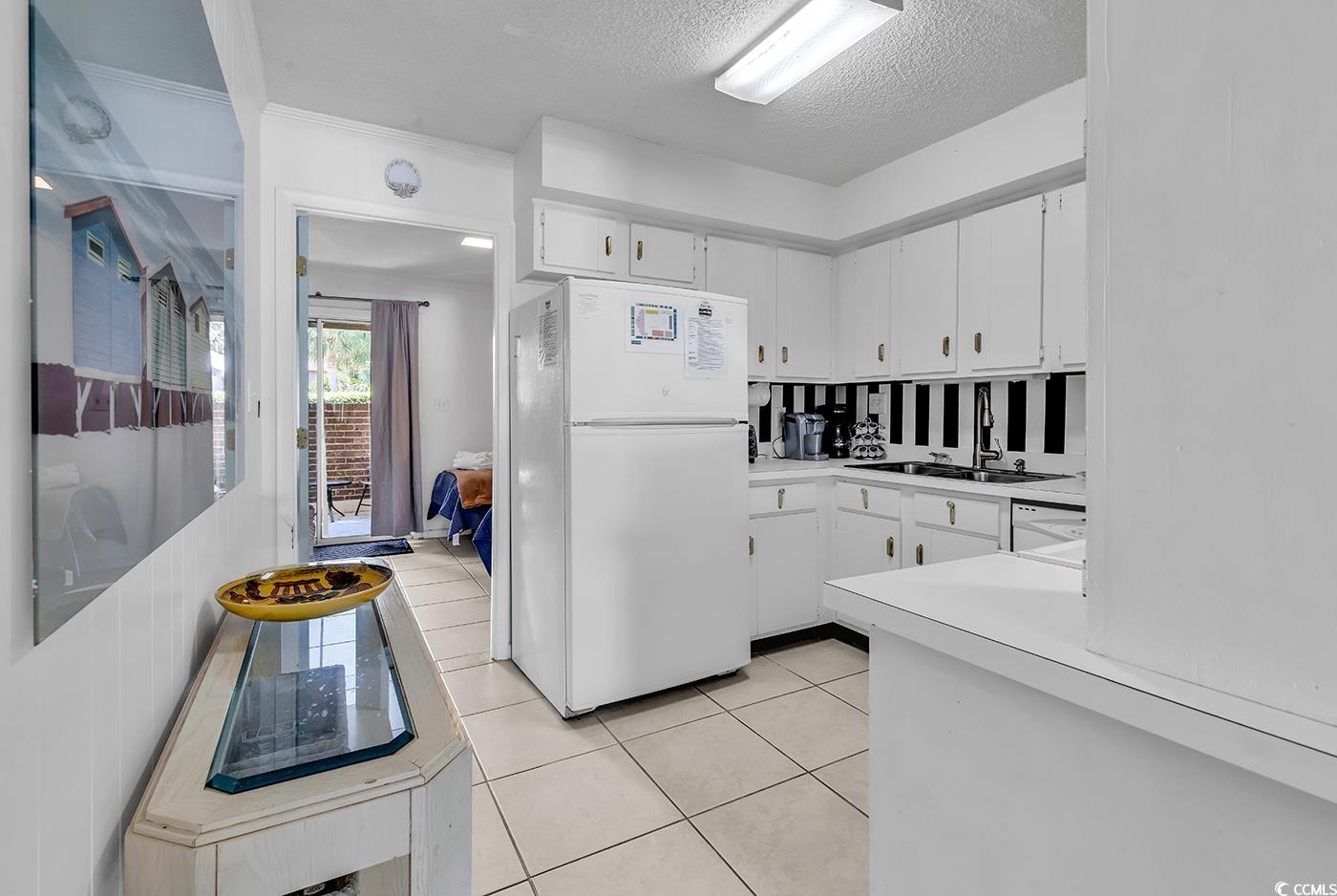 10200 Lake Shore Dr. Unit: 26