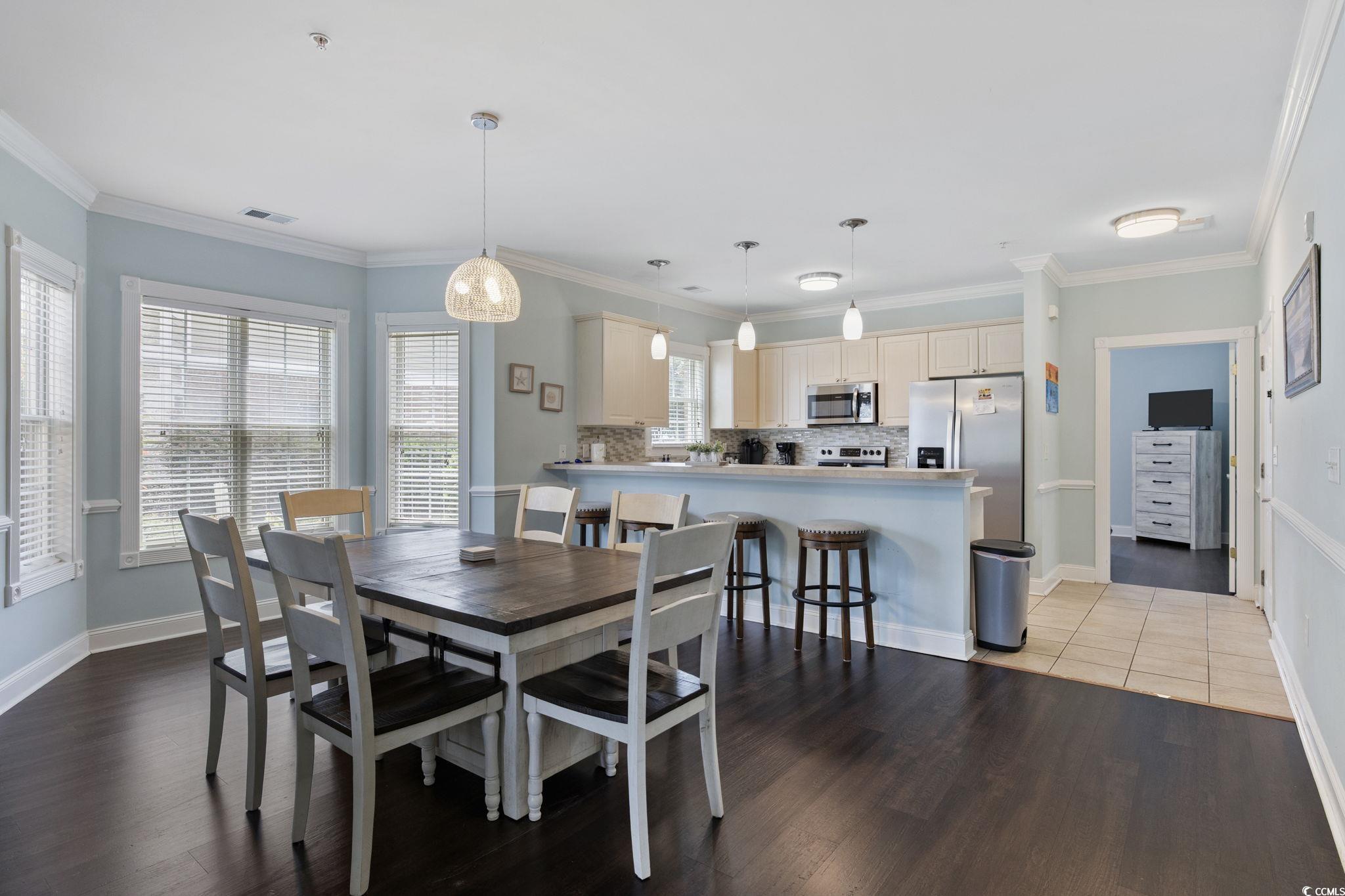 4879 Luster Leaf Circle Unit: 105