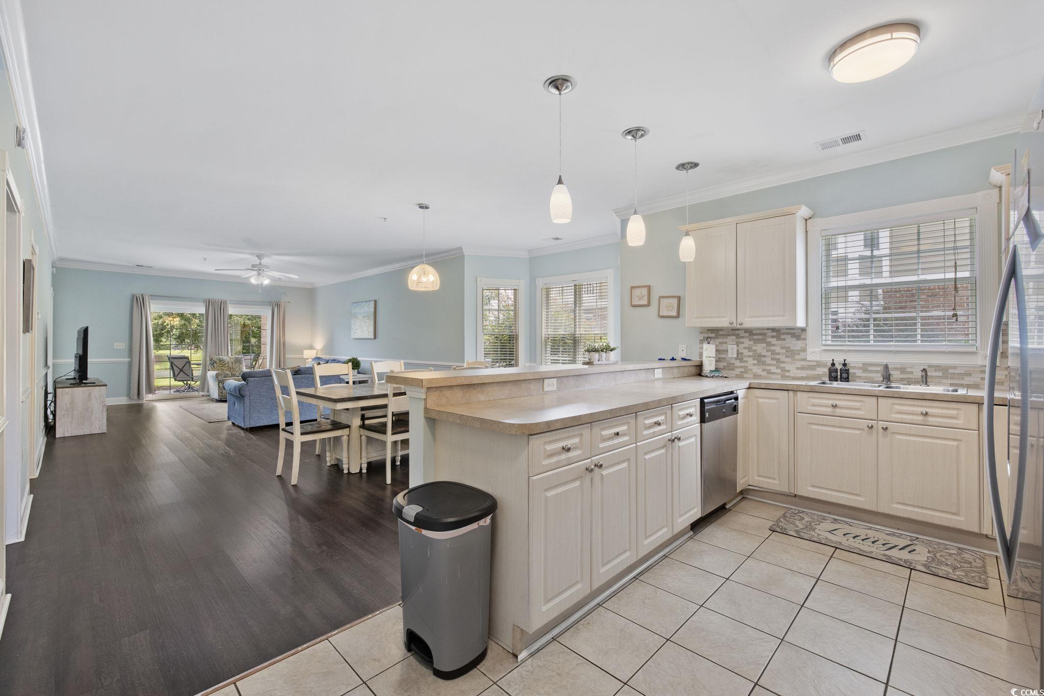 4879 Luster Leaf Circle Unit: 105