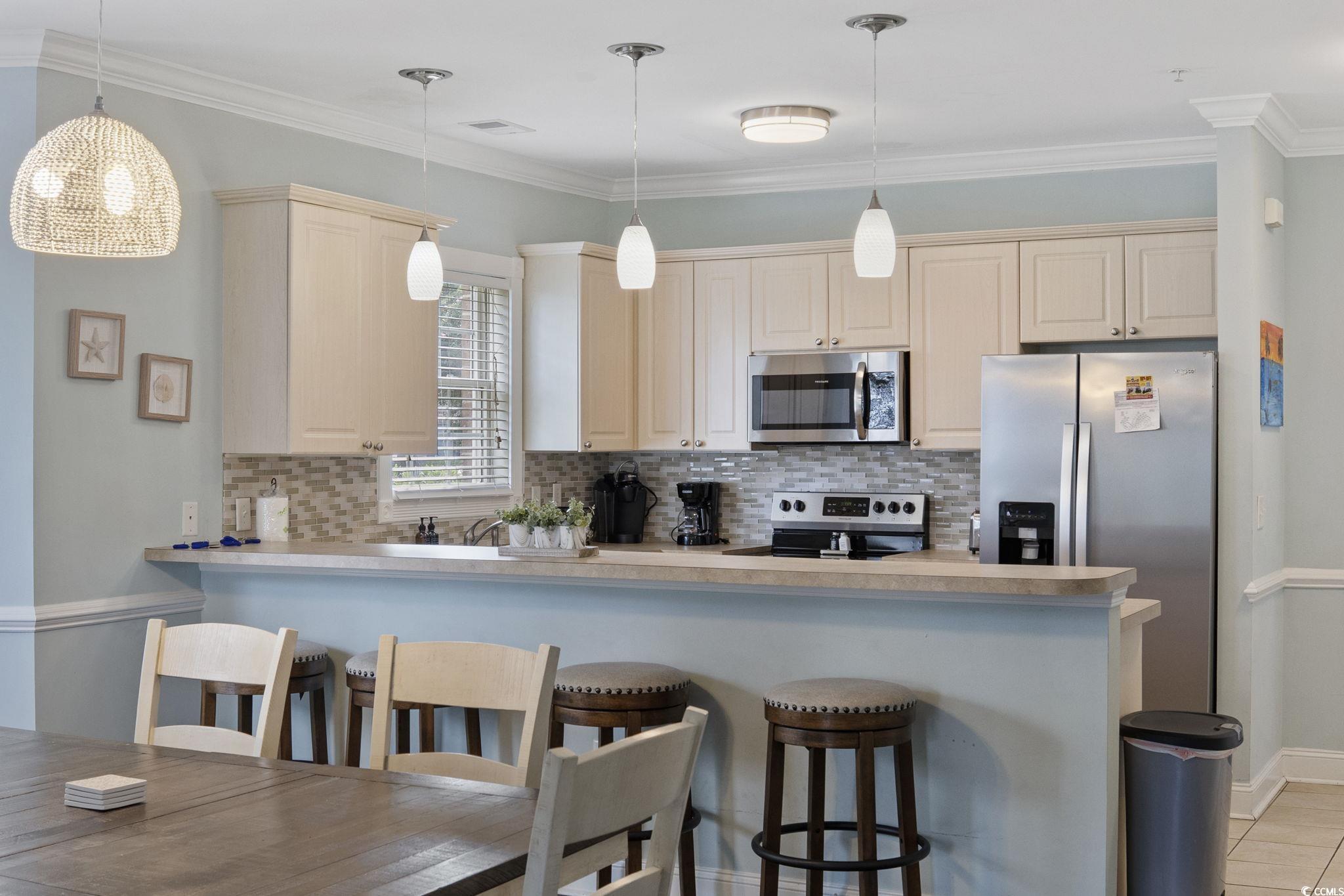 4879 Luster Leaf Circle Unit: 105