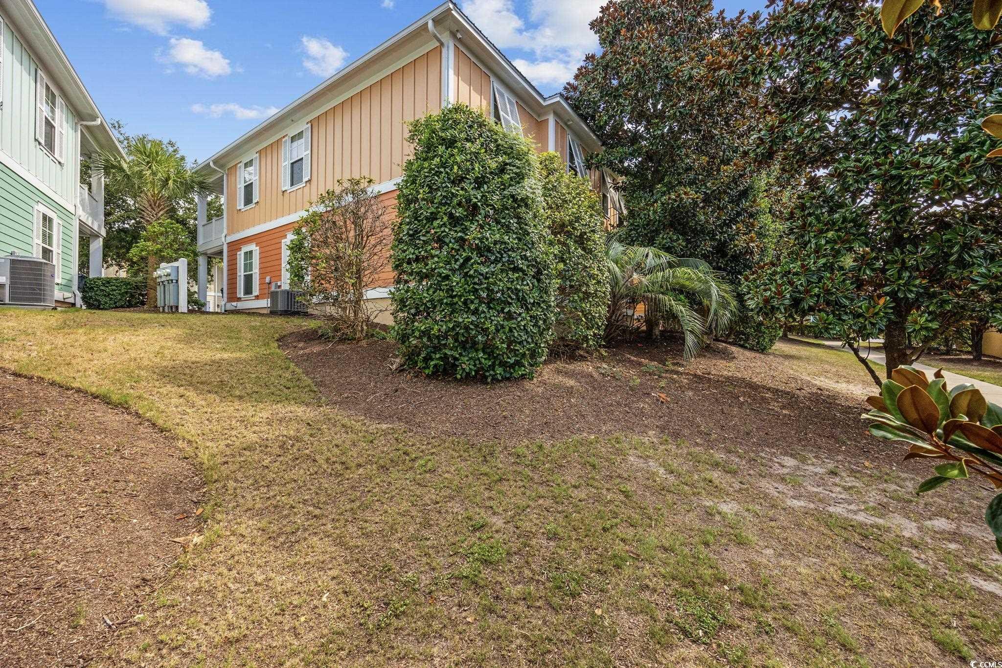 820 Madiera Dr. Unit: 14