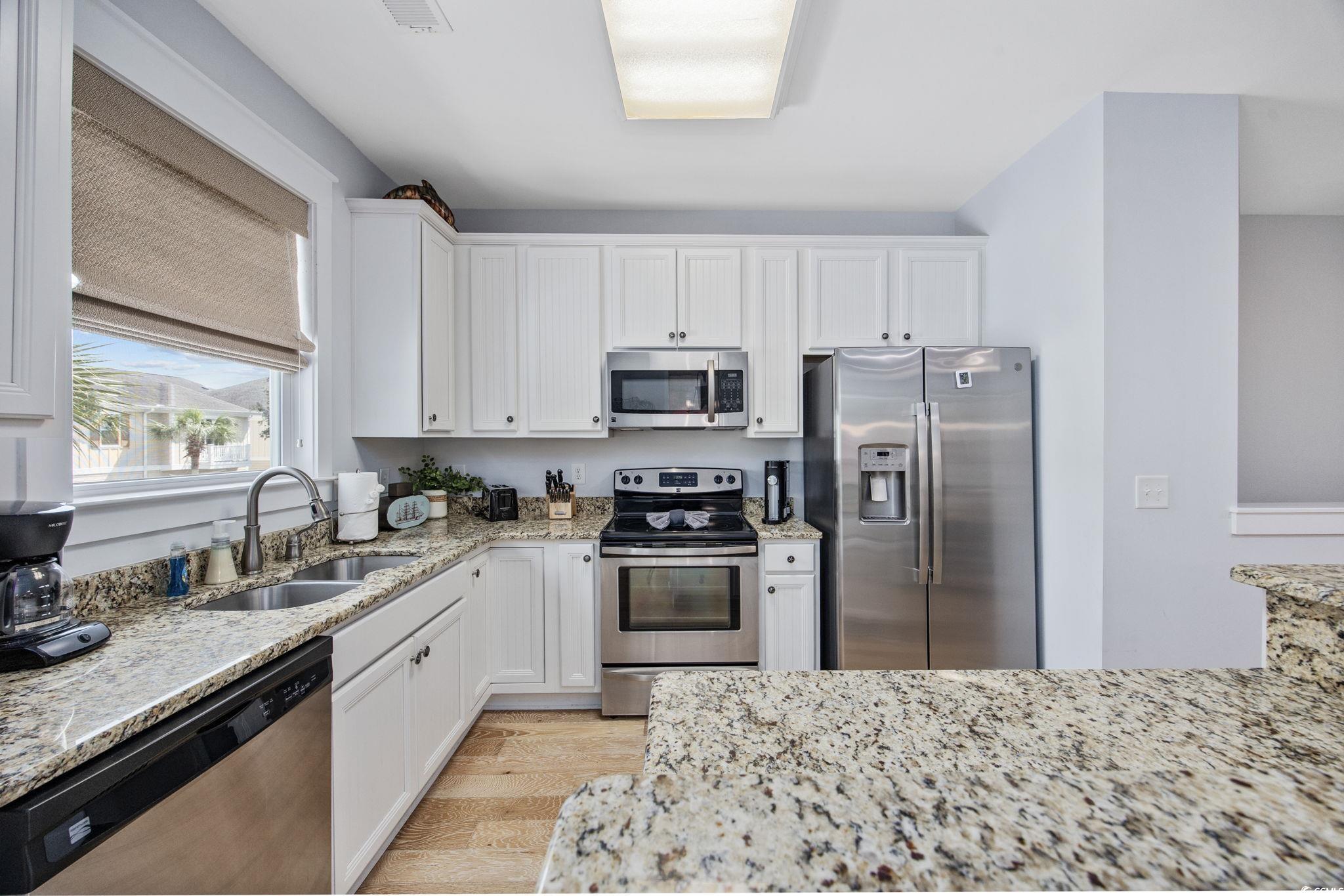 820 Madiera Dr. Unit: 14