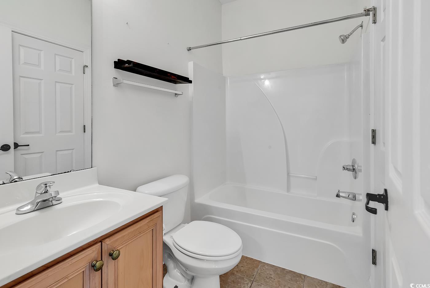 2061 Silvercrest Dr. Unit: 7E