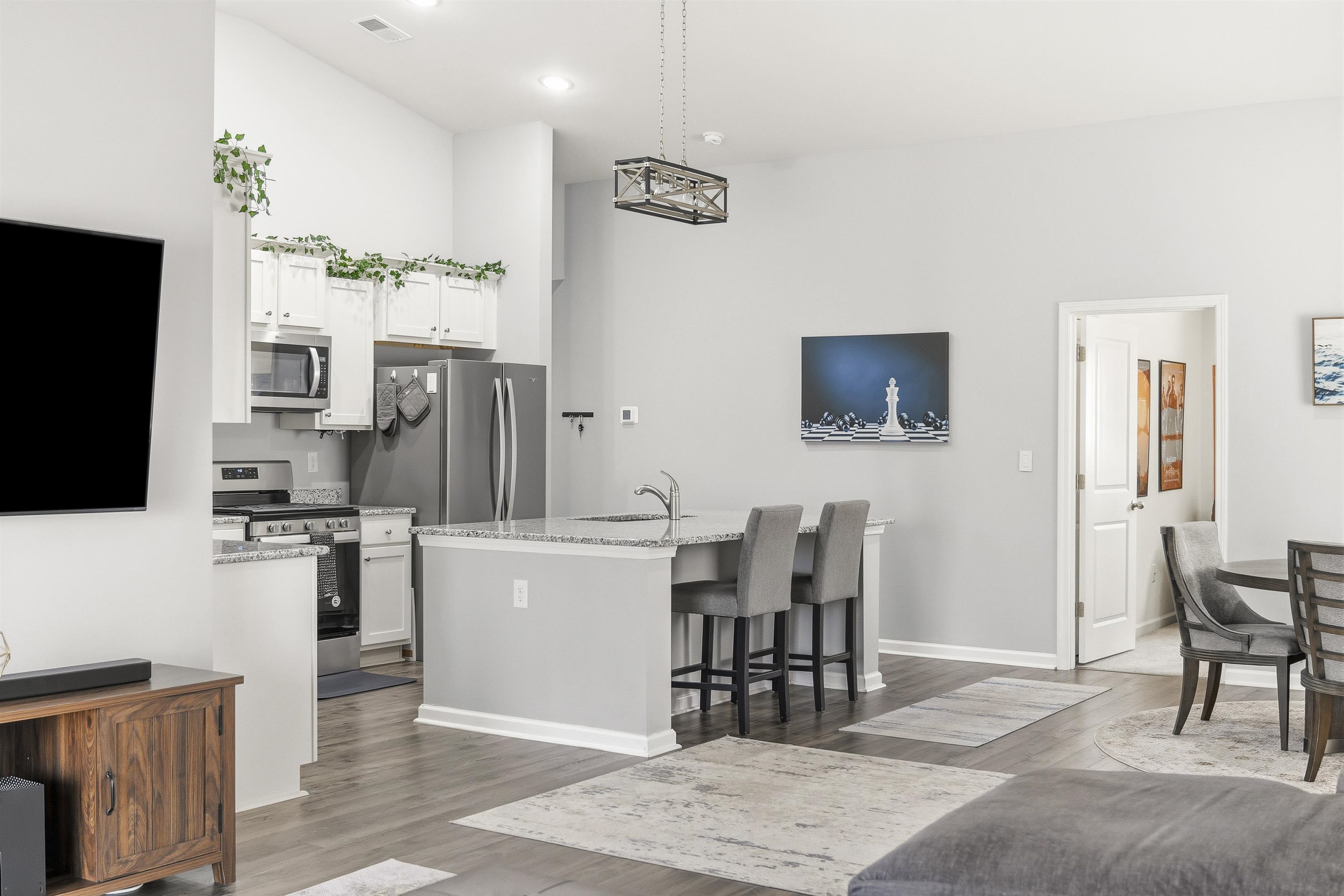 1807 Berkley Village Loop