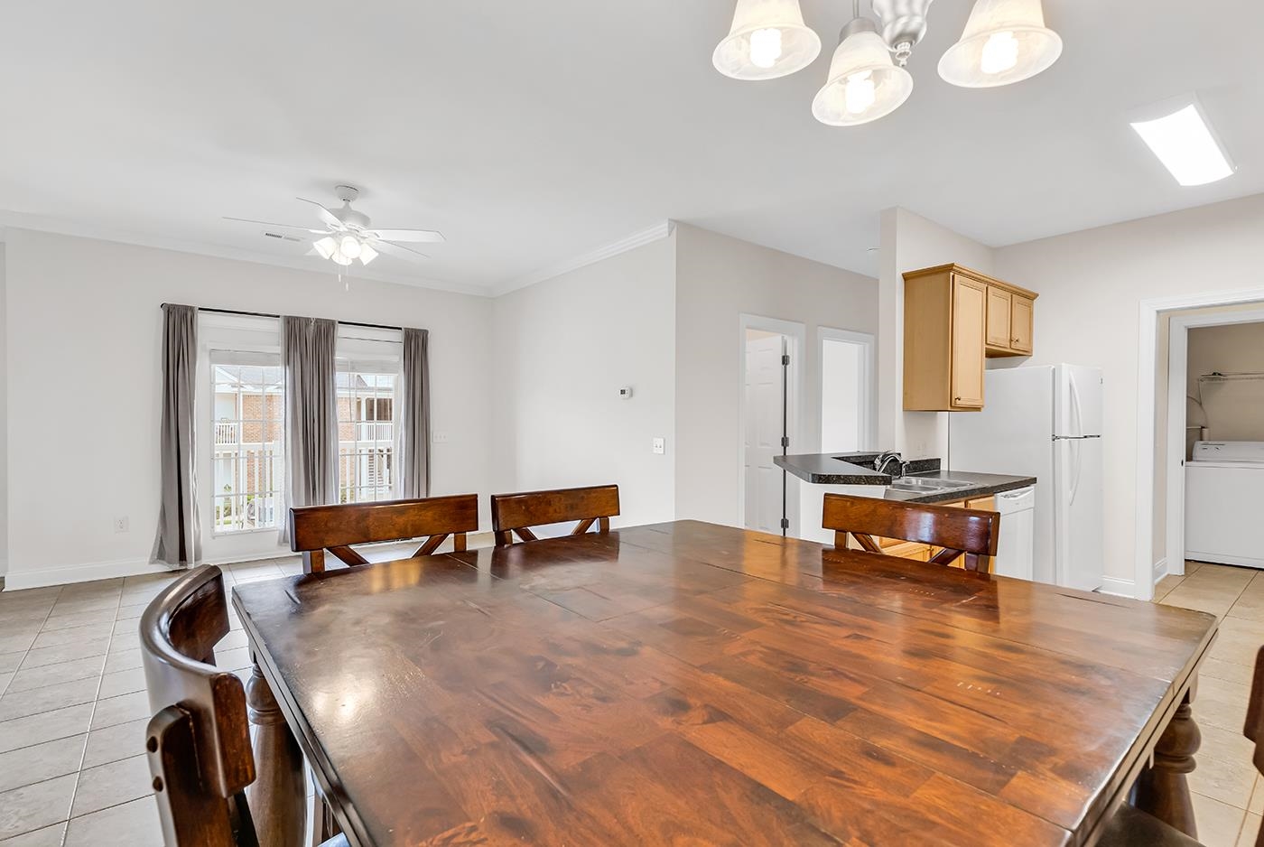 2061 Silvercrest Dr. Unit: 7E