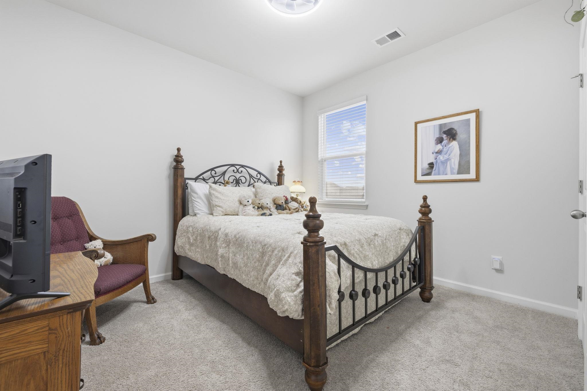 1096 Flintshire Dr.