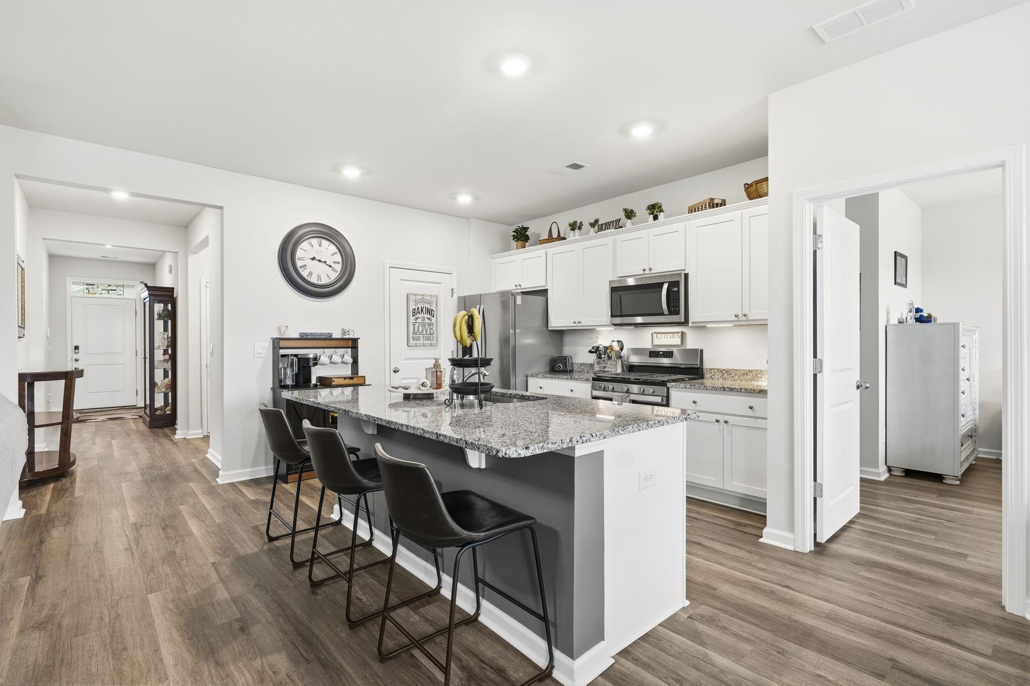 1096 Flintshire Dr.