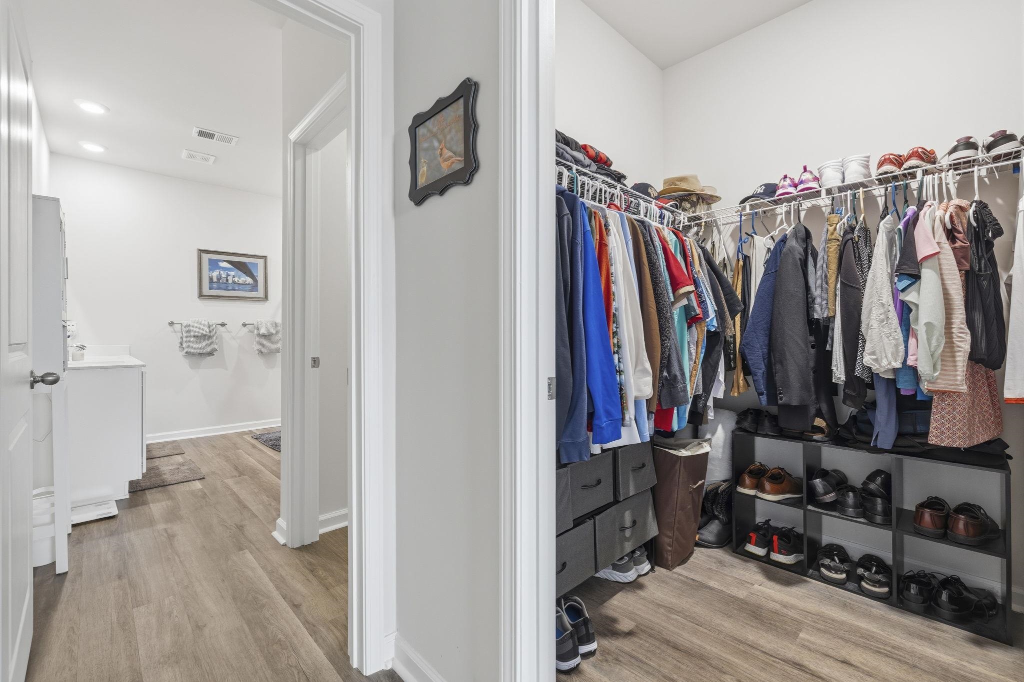 1096 Flintshire Dr.