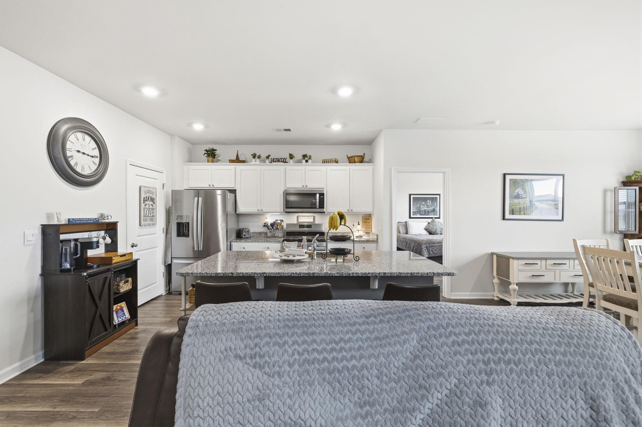 1096 Flintshire Dr.