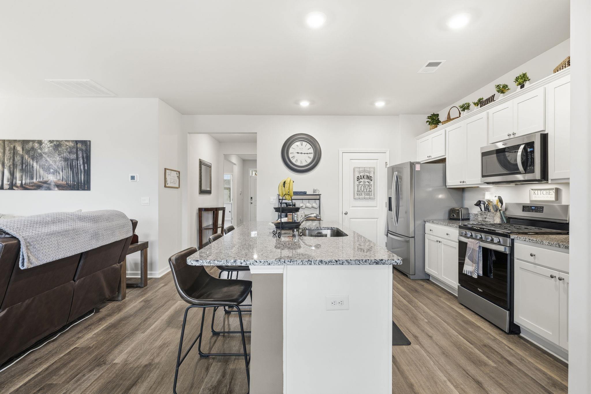 1096 Flintshire Dr.