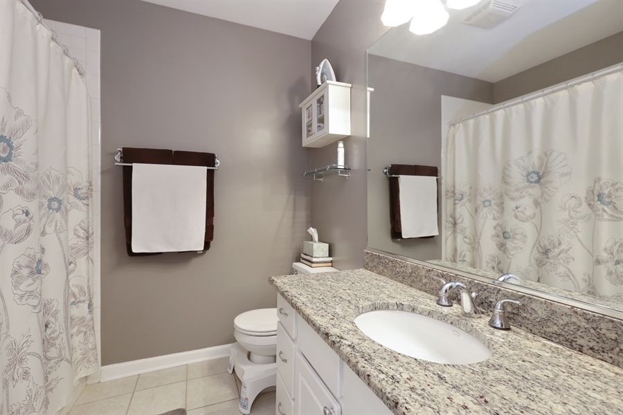 3516 N SHEFFIELD Avenue Unit: 2RS