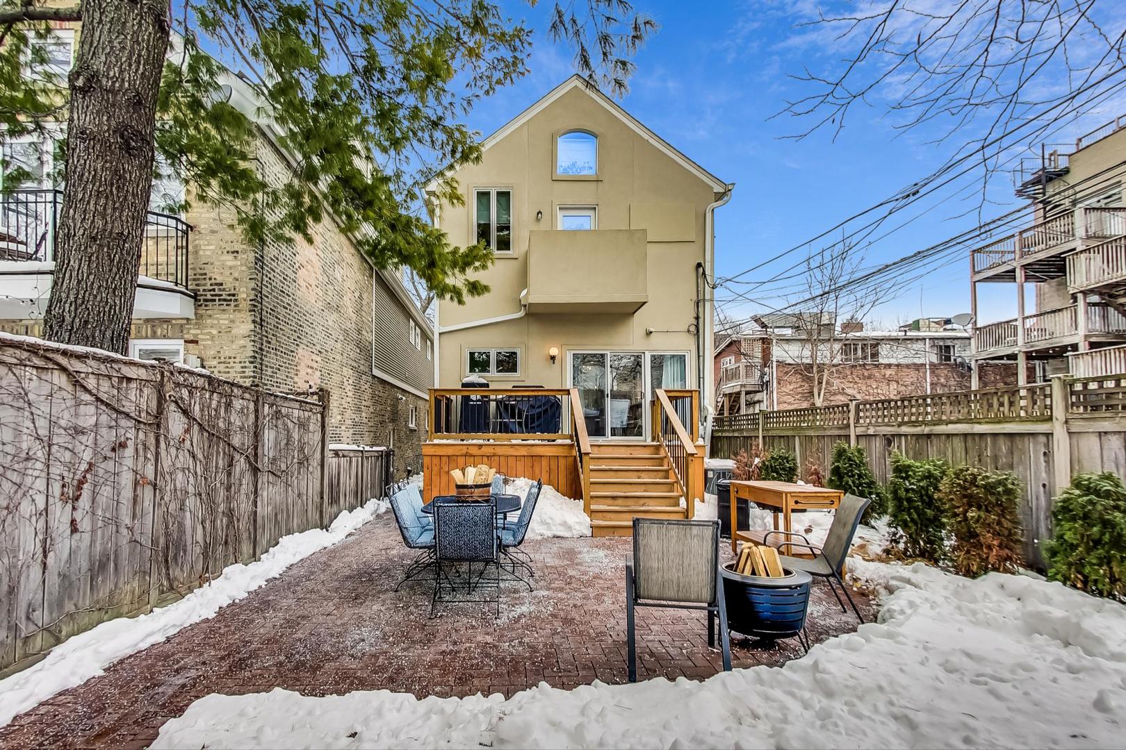1415 W Lill Avenue