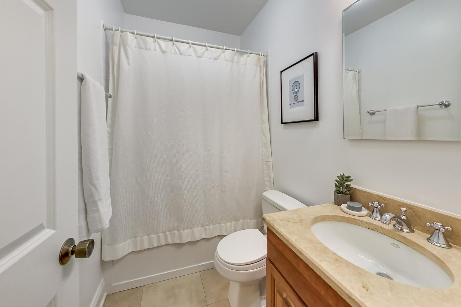 4311 N Paulina Street Unit: 1A