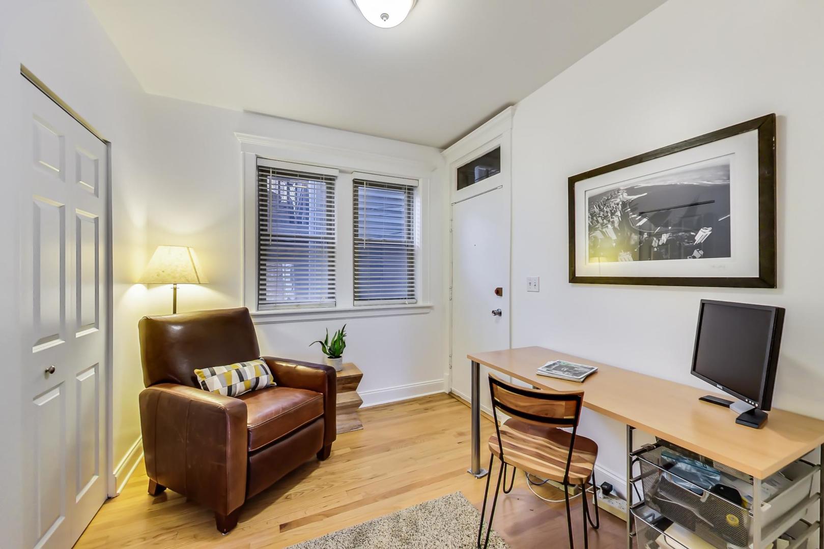 4311 N Paulina Street Unit: 1A