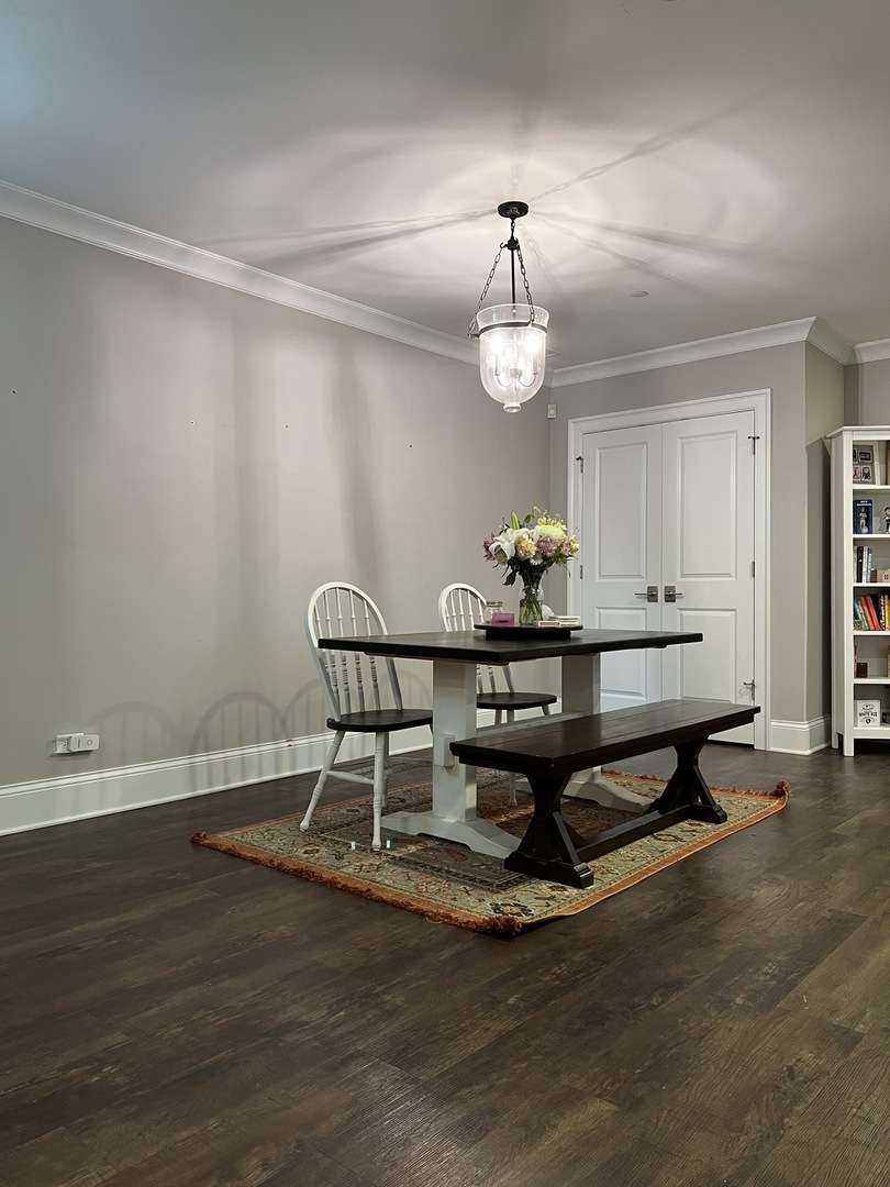 1213 W Newport Avenue Unit: 1