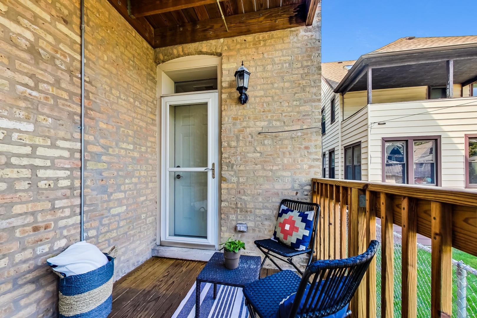 4835 N LEAVITT Street Unit: 2
