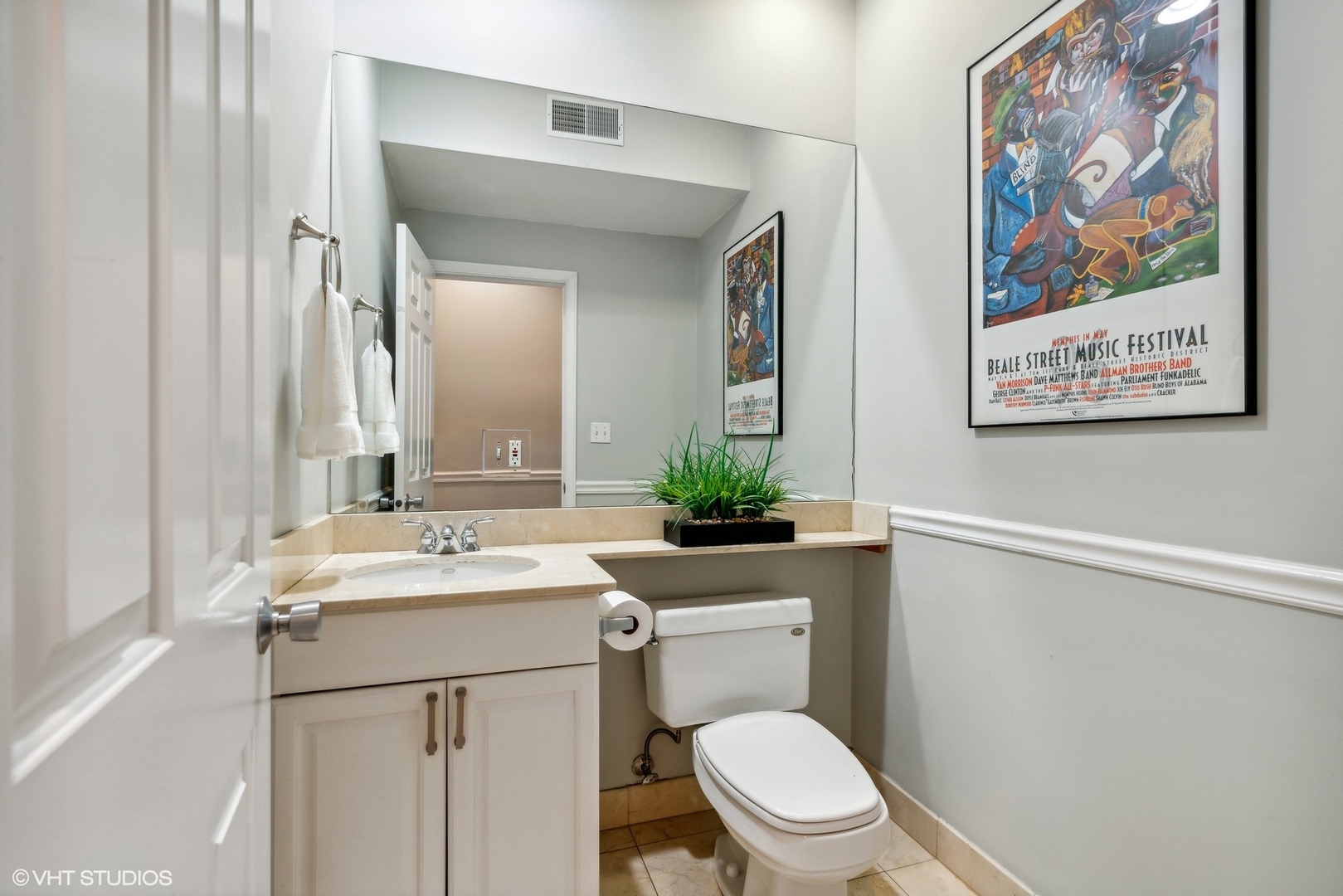 3818 N Clark Street Unit: 1S
