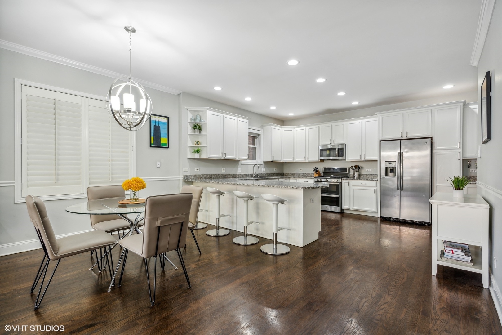 3818 N Clark Street Unit: 1S