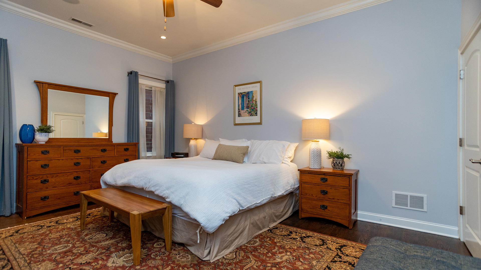 4815 N Damen Avenue Unit: 402