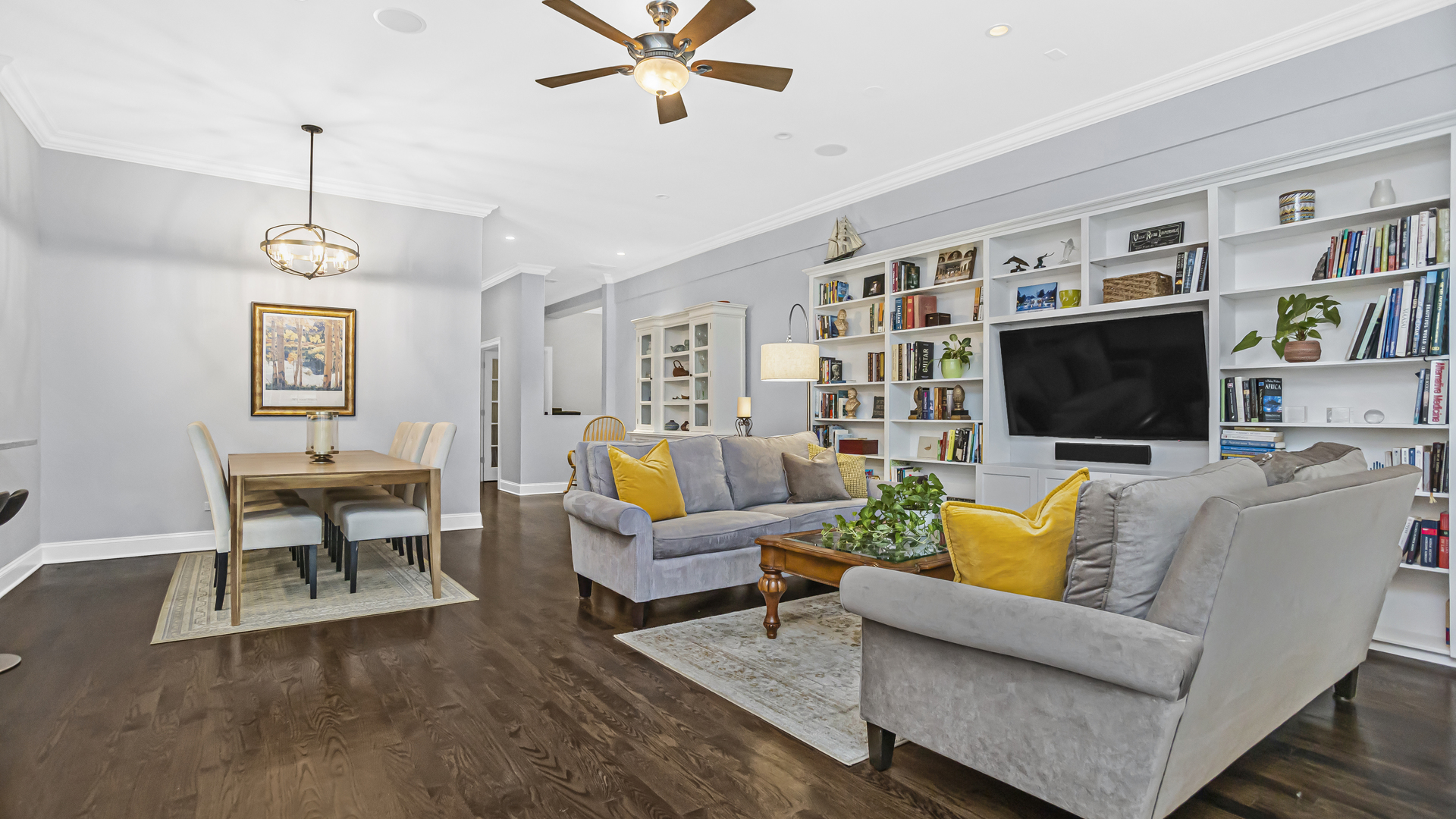4815 N Damen Avenue Unit: 402