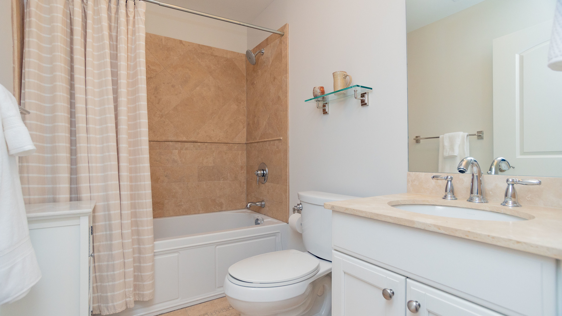 4815 N Damen Avenue Unit: 402