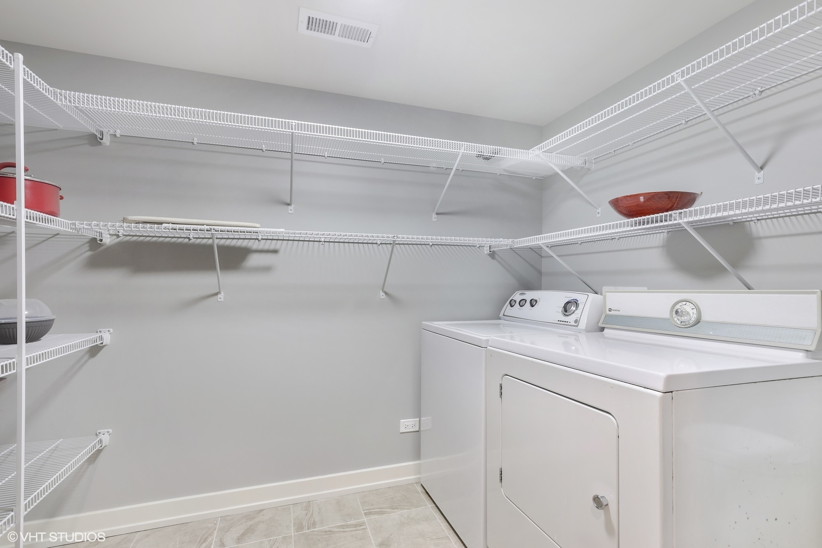 2160 W Leland Avenue Unit: GDN