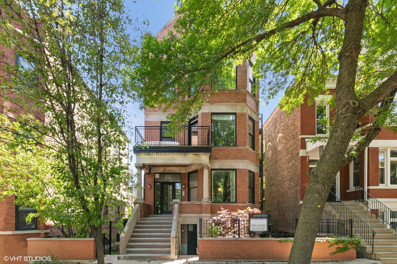 1927 N HONORE Street Unit: 4B