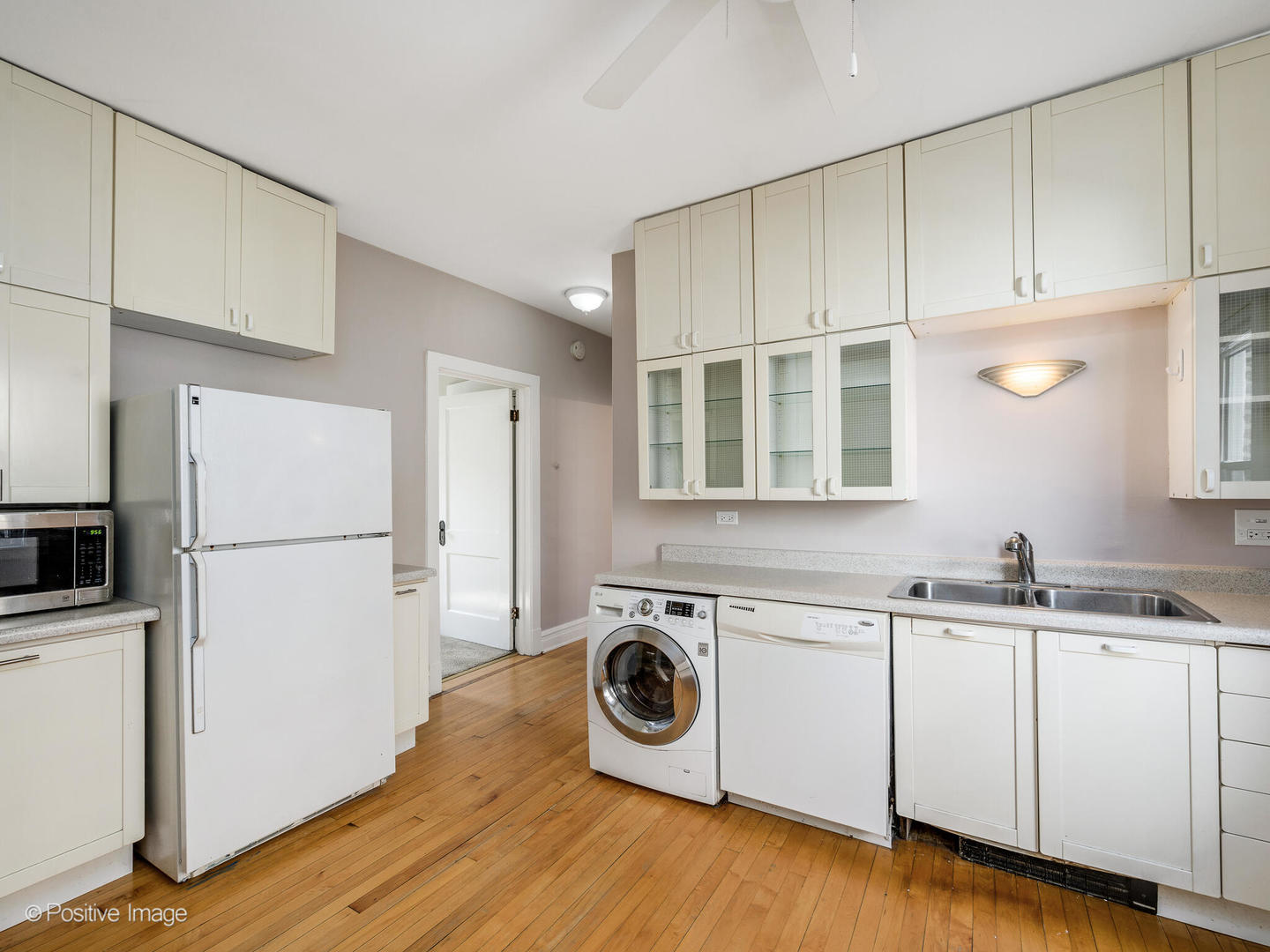 2554 W Pensacola Avenue