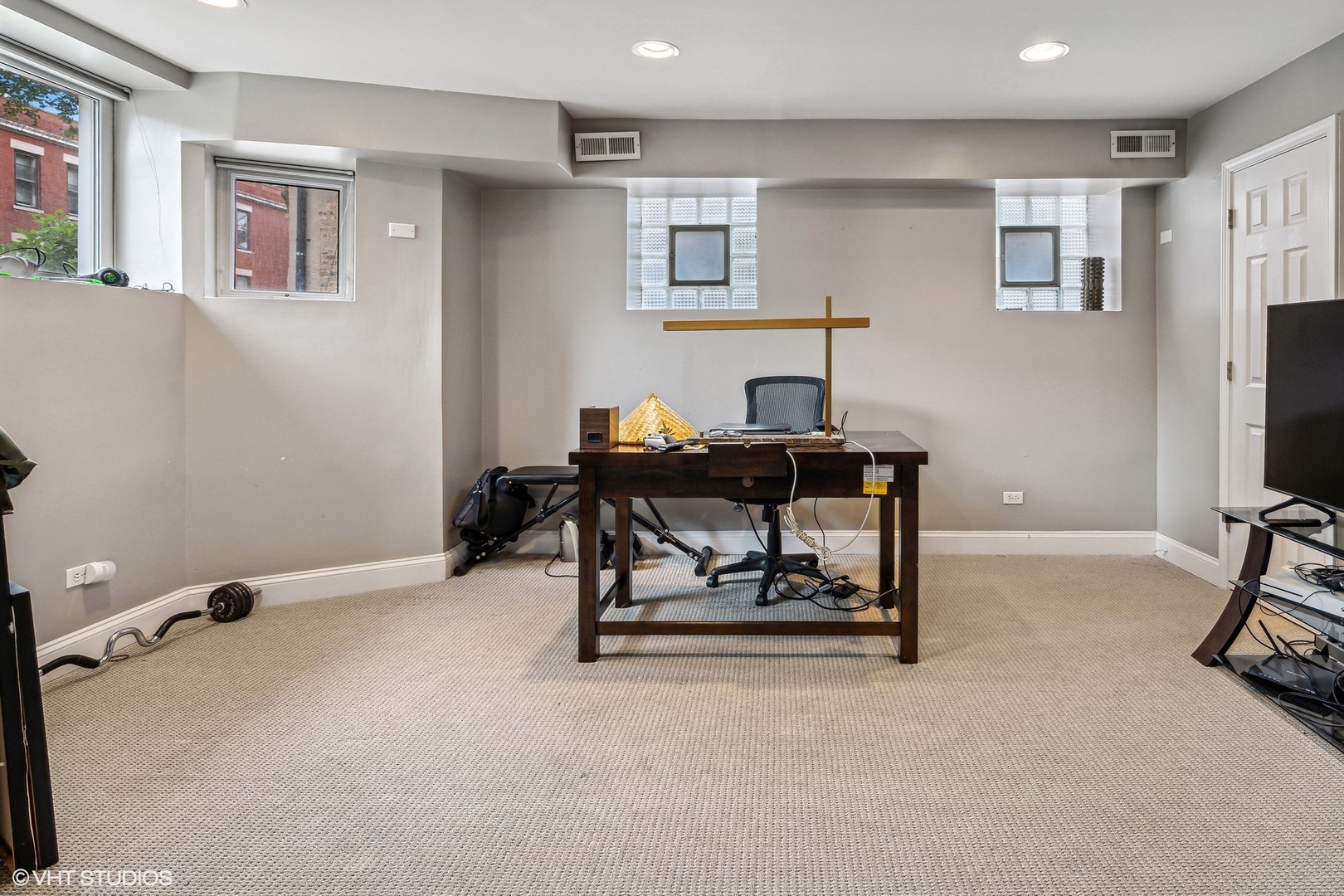 1928 W Berenice Avenue Unit: 1