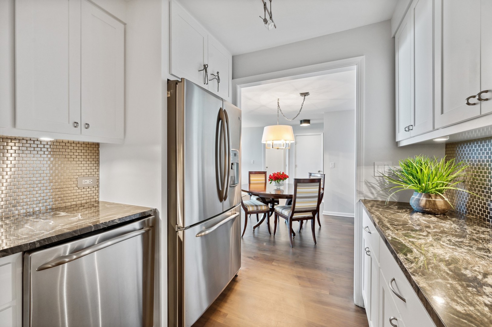 1920 N Clark Street Unit: 11B