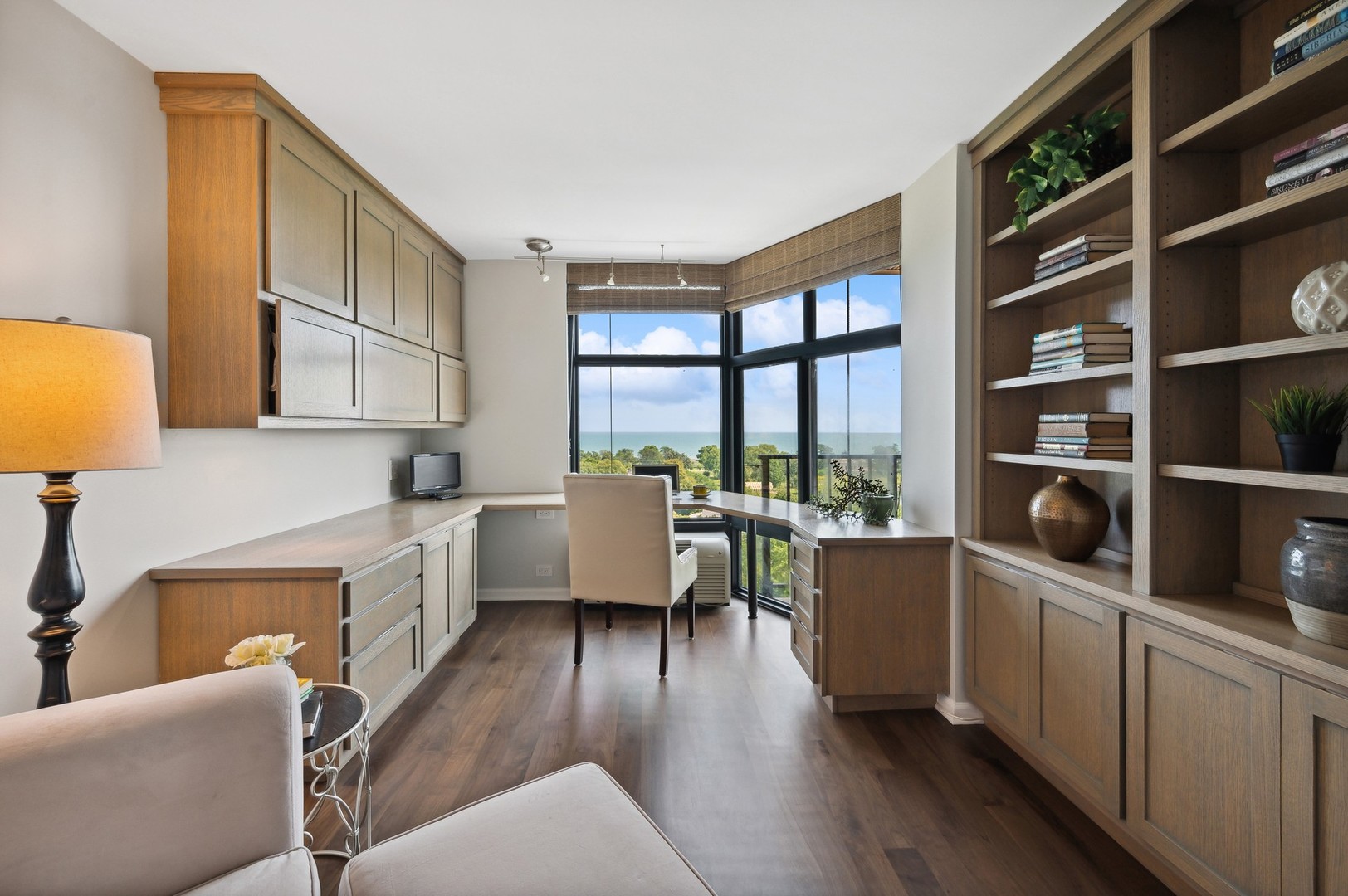 1920 N Clark Street Unit: 11B