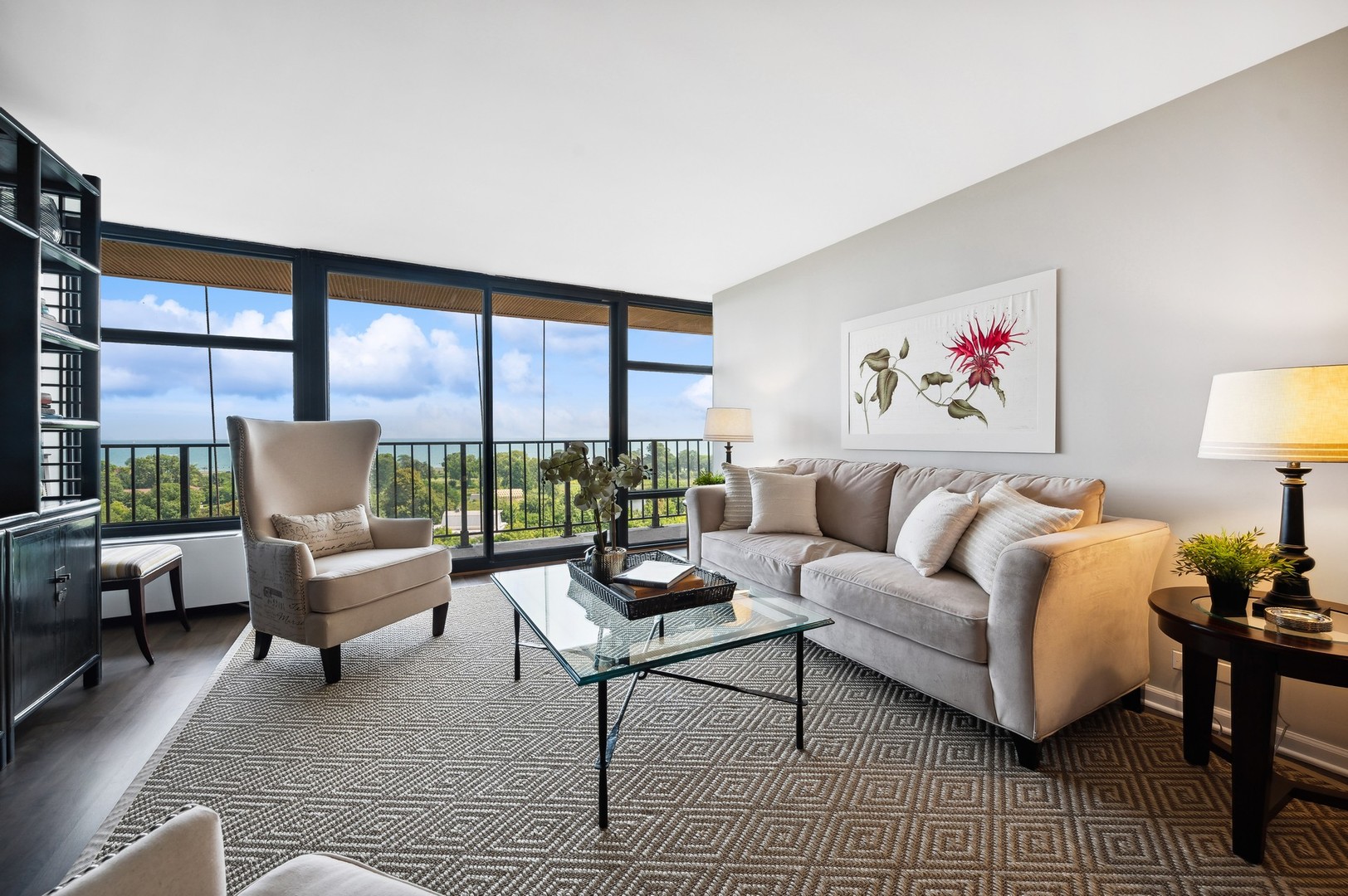 1920 N Clark Street Unit: 11B