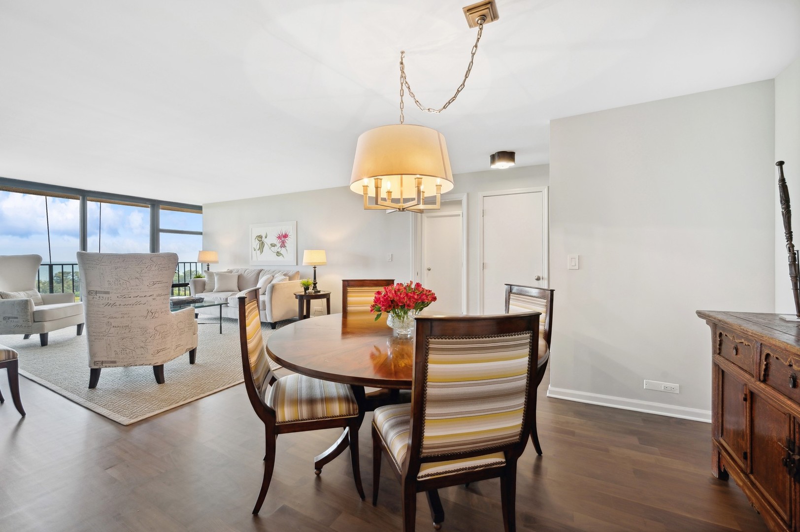 1920 N Clark Street Unit: 11B