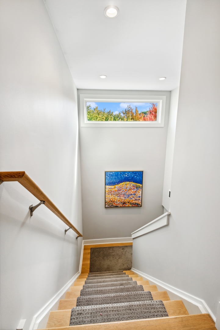 3844 N Damen Avenue Unit: 3