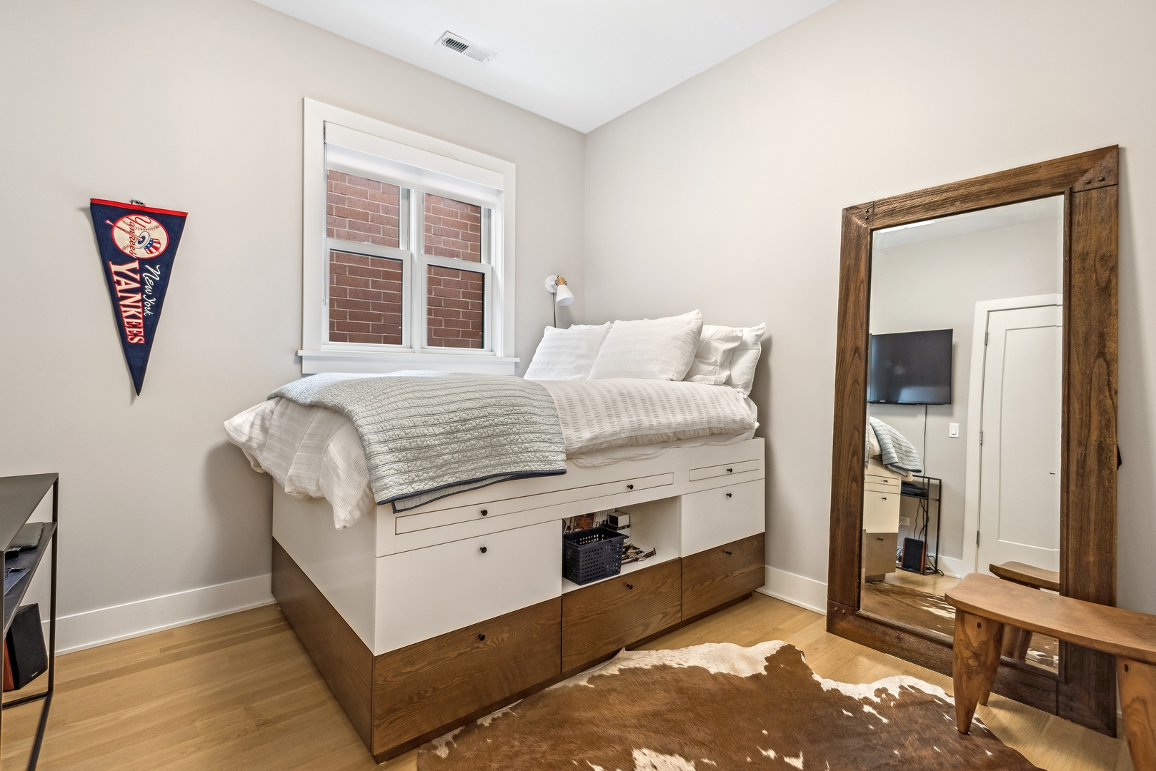 3844 N Damen Avenue Unit: 3