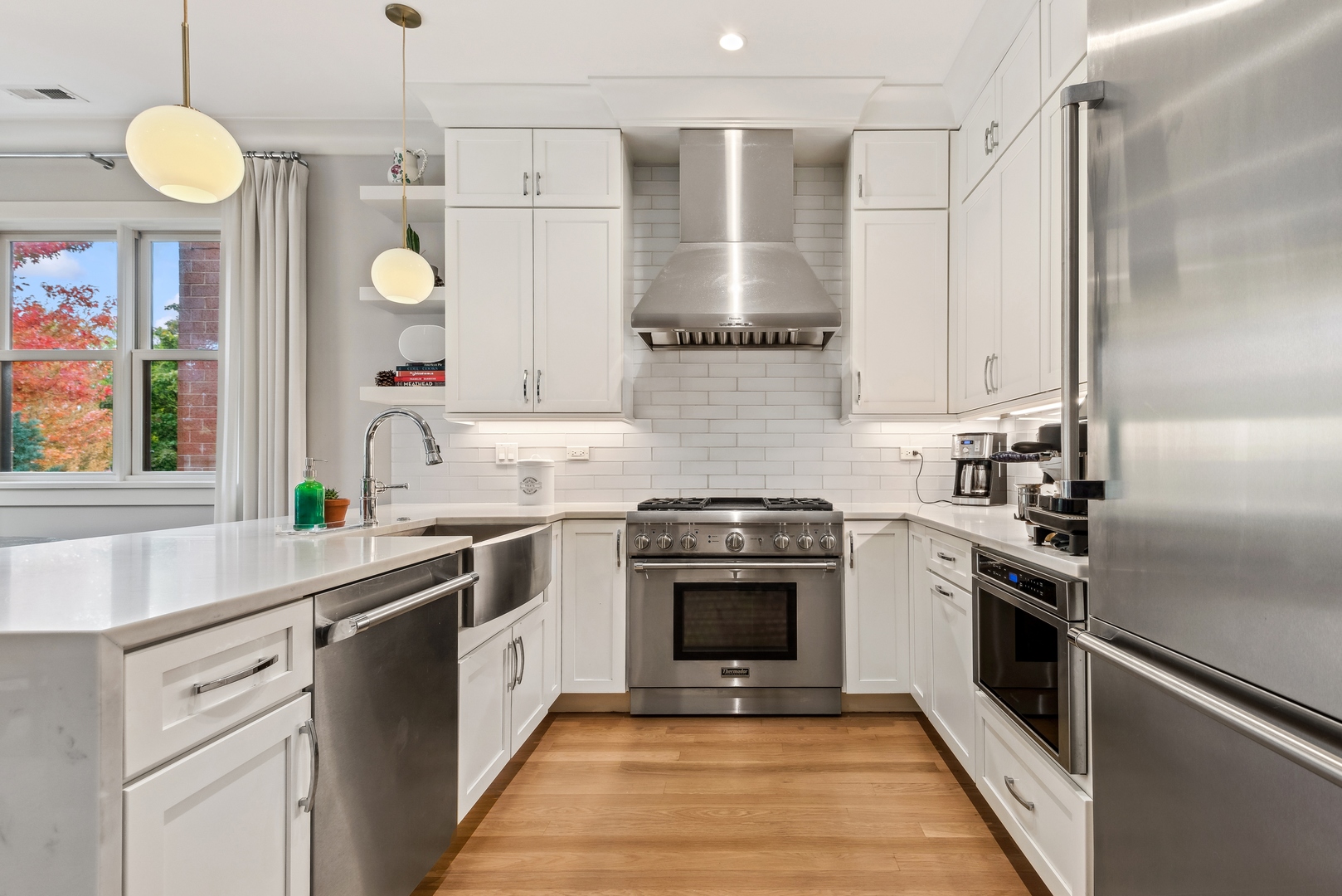 3844 N Damen Avenue Unit: 3