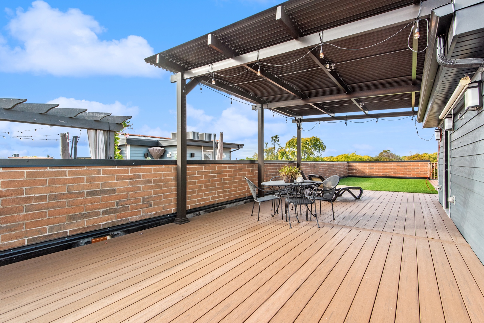 3844 N Damen Avenue Unit: 3
