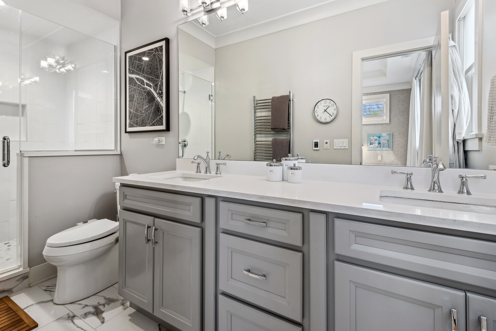 3844 N Damen Avenue Unit: 3