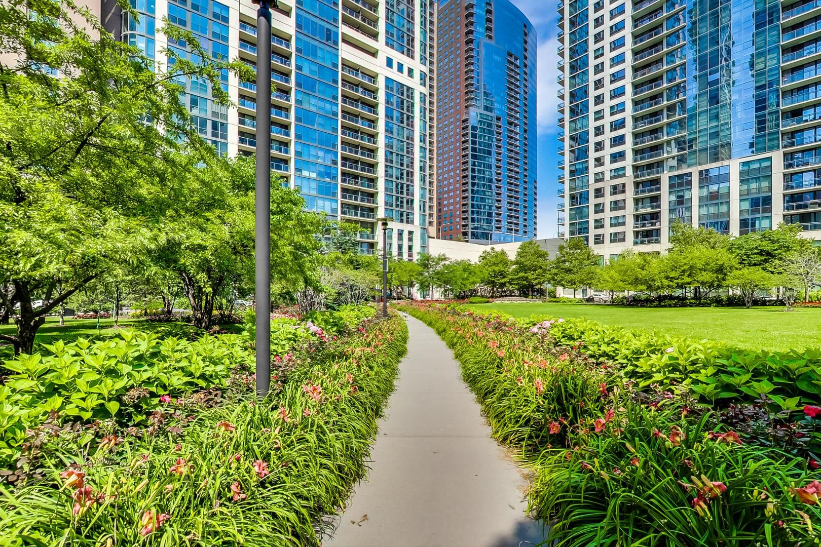 201 N Westshore Drive Unit: 1802