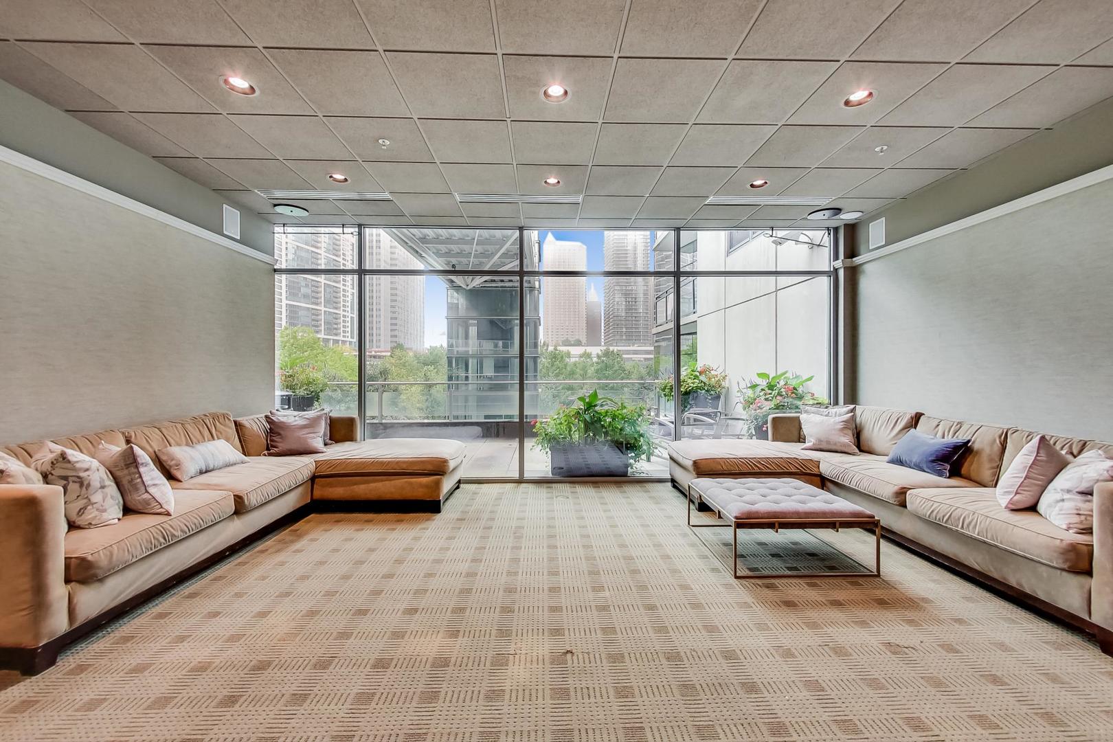 201 N Westshore Drive Unit: 1802
